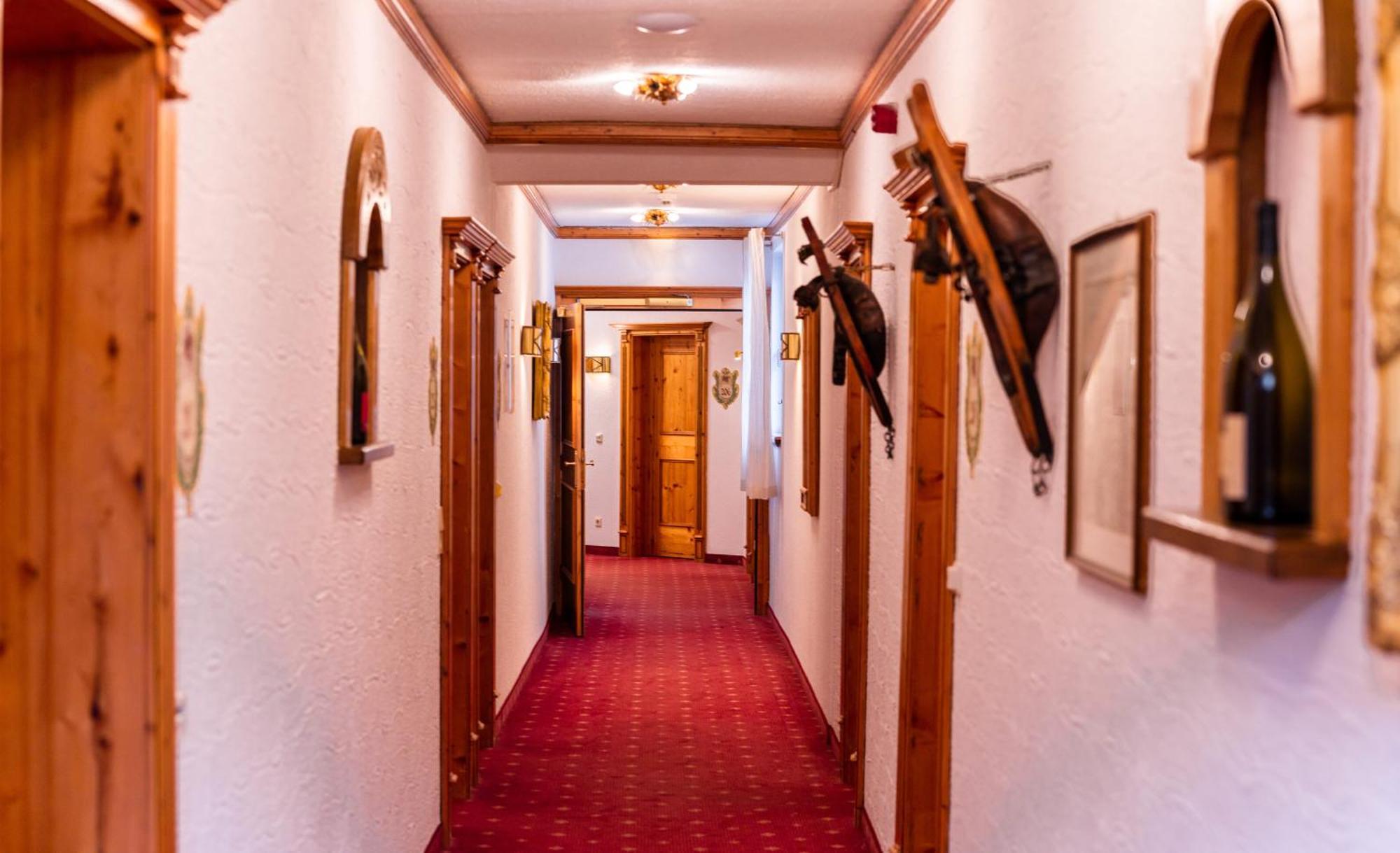 Hotel-Restaurant Kreuzberghof Tagungs- Und Veranstaltungshotel Tiefenbach  エクステリア 写真