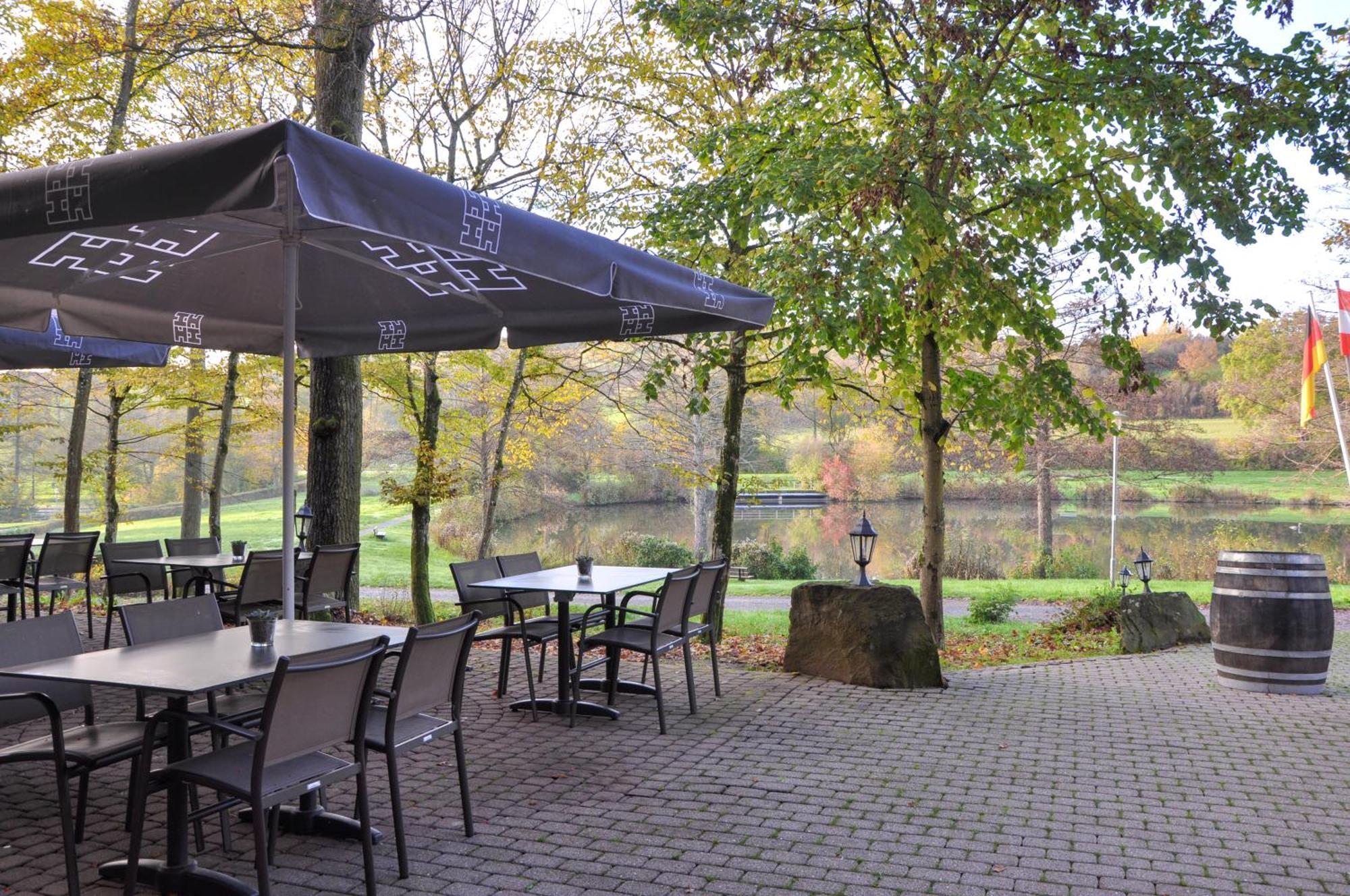 Hotel-Restaurant Kreuzberghof Tagungs- Und Veranstaltungshotel Tiefenbach  エクステリア 写真