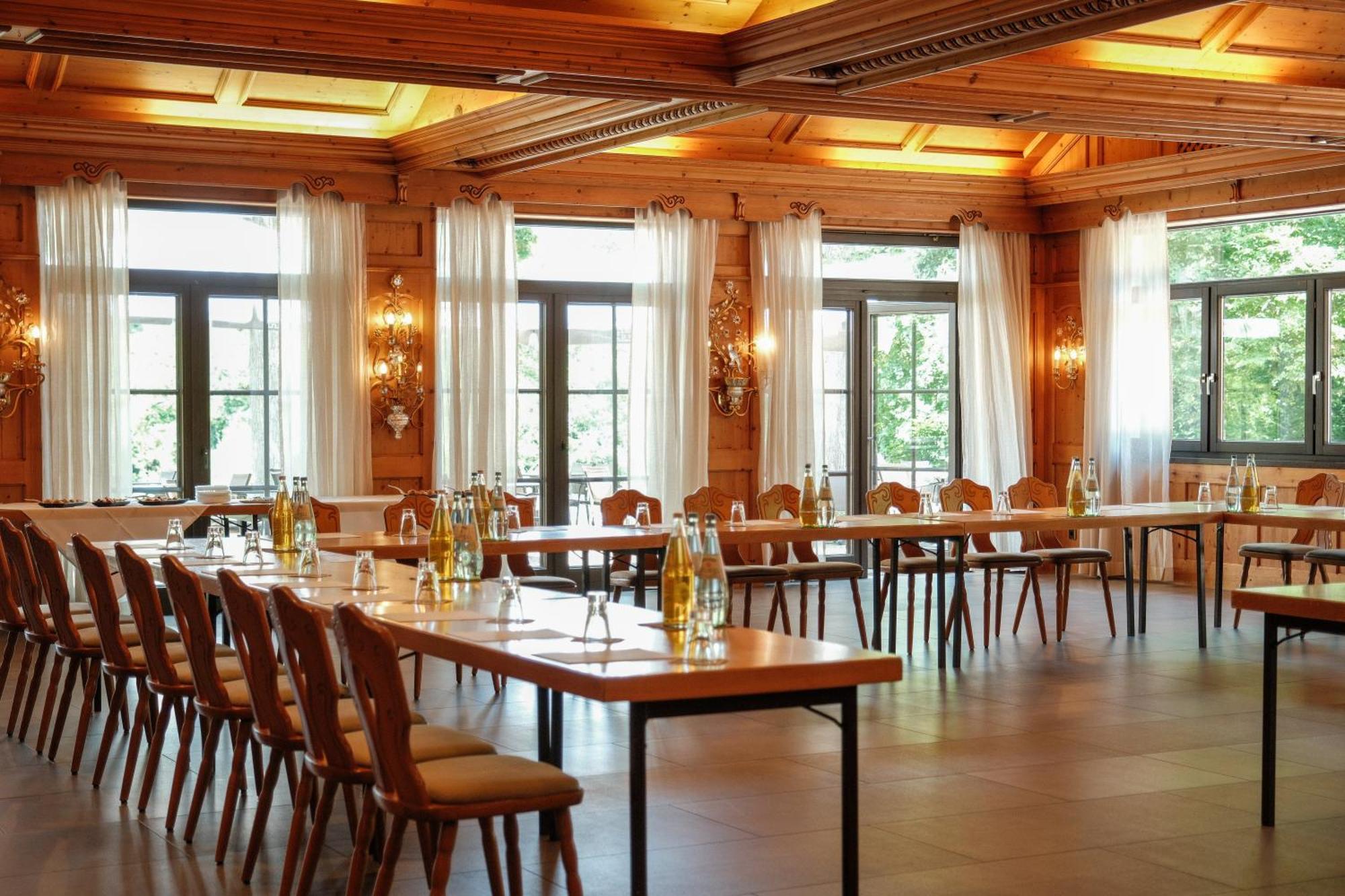 Hotel-Restaurant Kreuzberghof Tagungs- Und Veranstaltungshotel Tiefenbach  エクステリア 写真