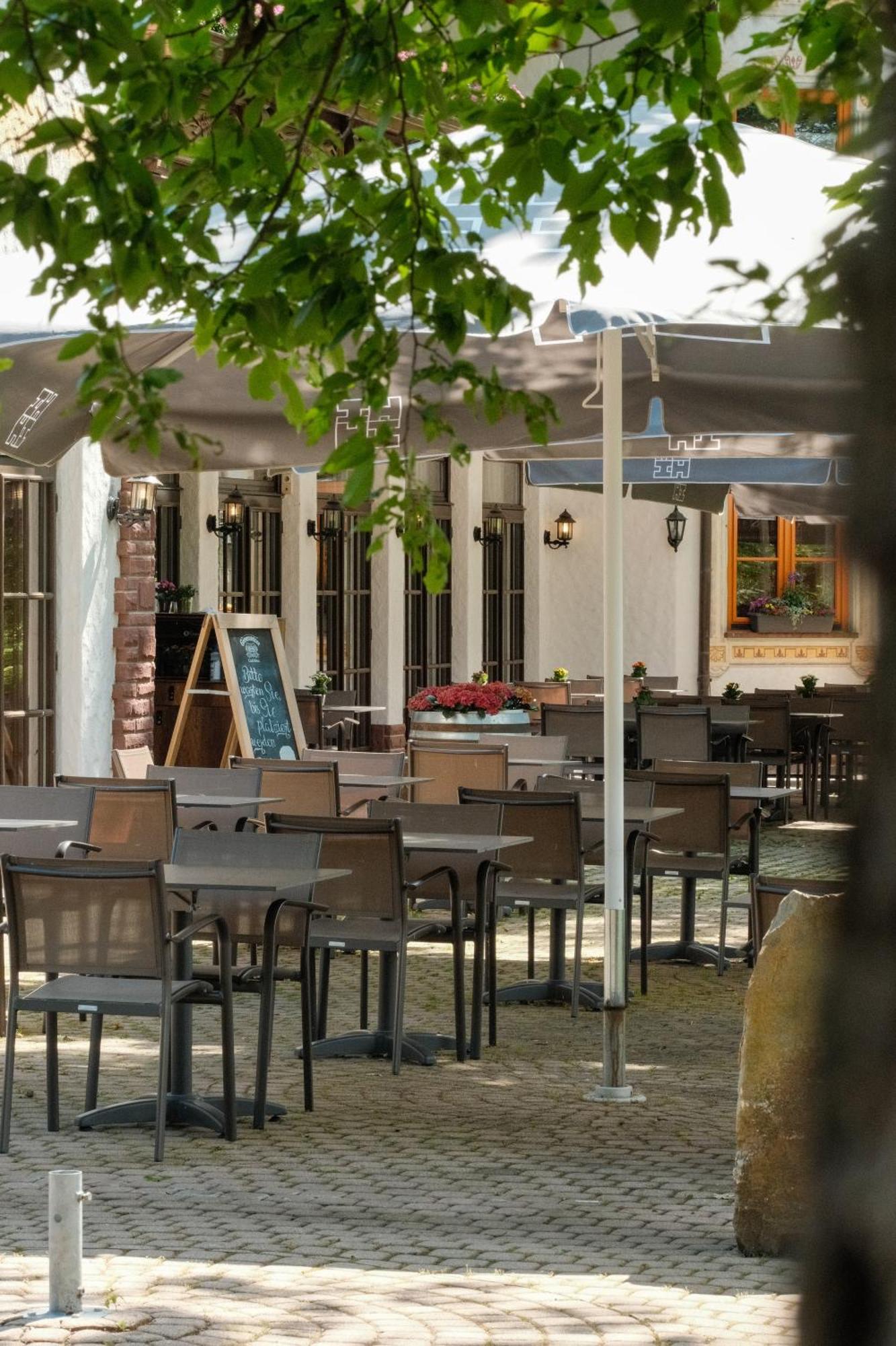 Hotel-Restaurant Kreuzberghof Tagungs- Und Veranstaltungshotel Tiefenbach  エクステリア 写真
