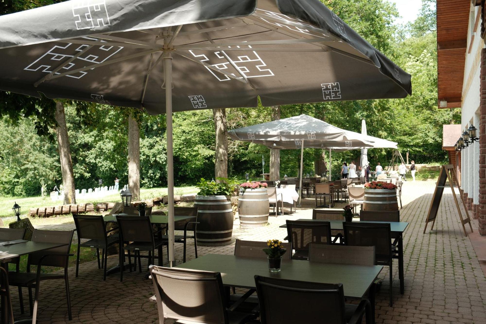 Hotel-Restaurant Kreuzberghof Tagungs- Und Veranstaltungshotel Tiefenbach  エクステリア 写真