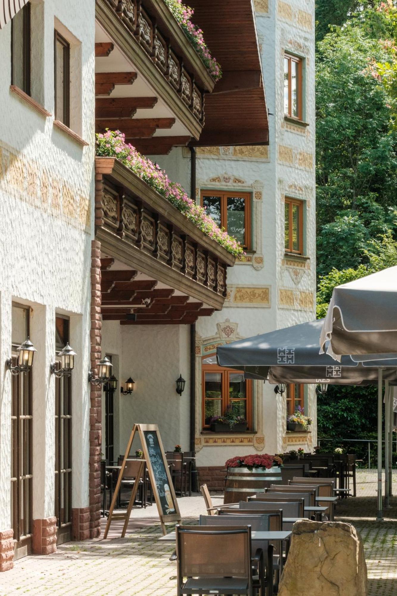 Hotel-Restaurant Kreuzberghof Tagungs- Und Veranstaltungshotel Tiefenbach  エクステリア 写真